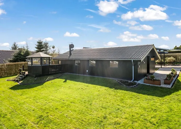 Ofrath - 350m To The Fjord By Interhome