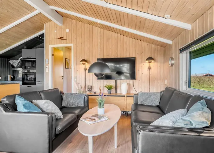 Semesterbostad Ofrath - 350m To The Fjord By Interhome